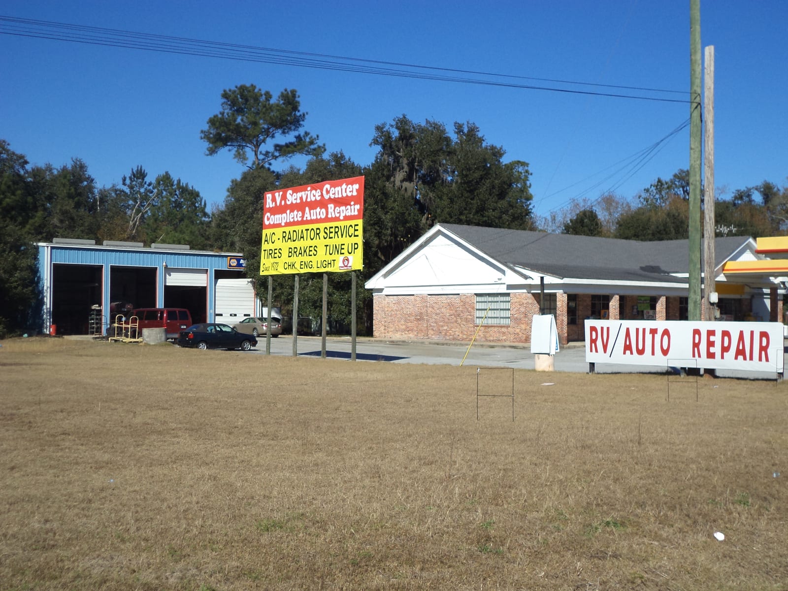An RV service center where panel and sidewall repairs are done